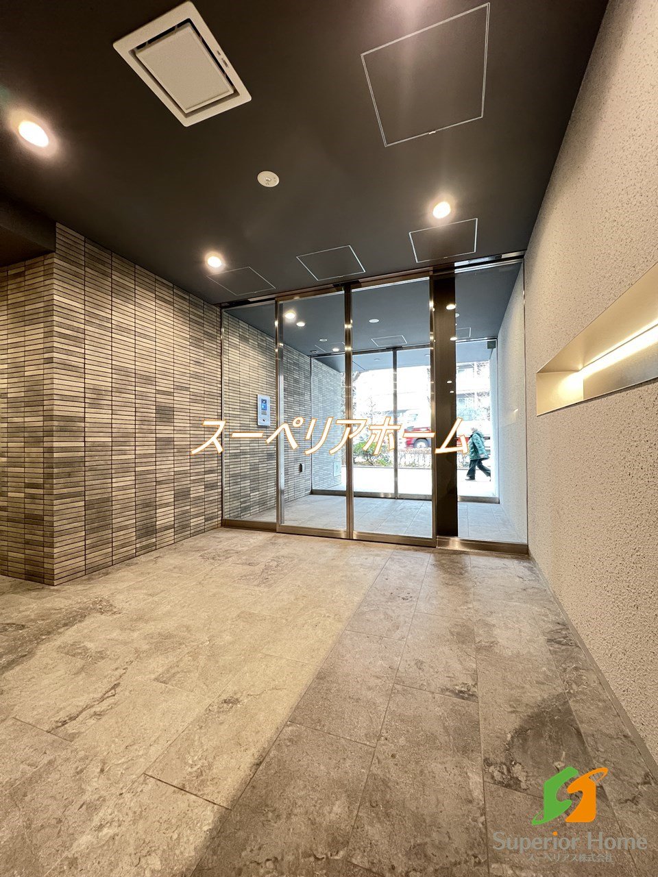 建物エントランス