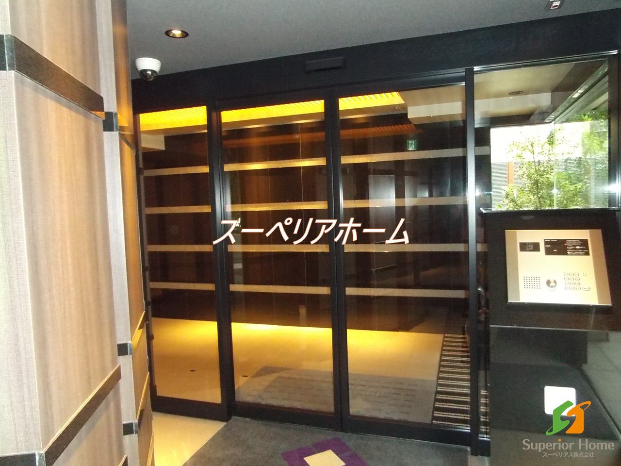 建物エントランス