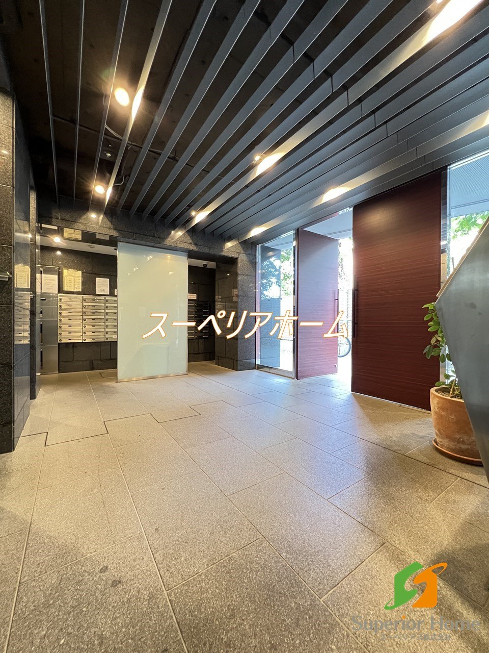 建物エントランス