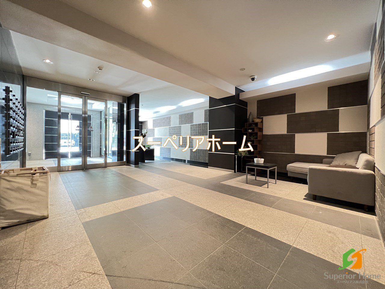 建物エントランス