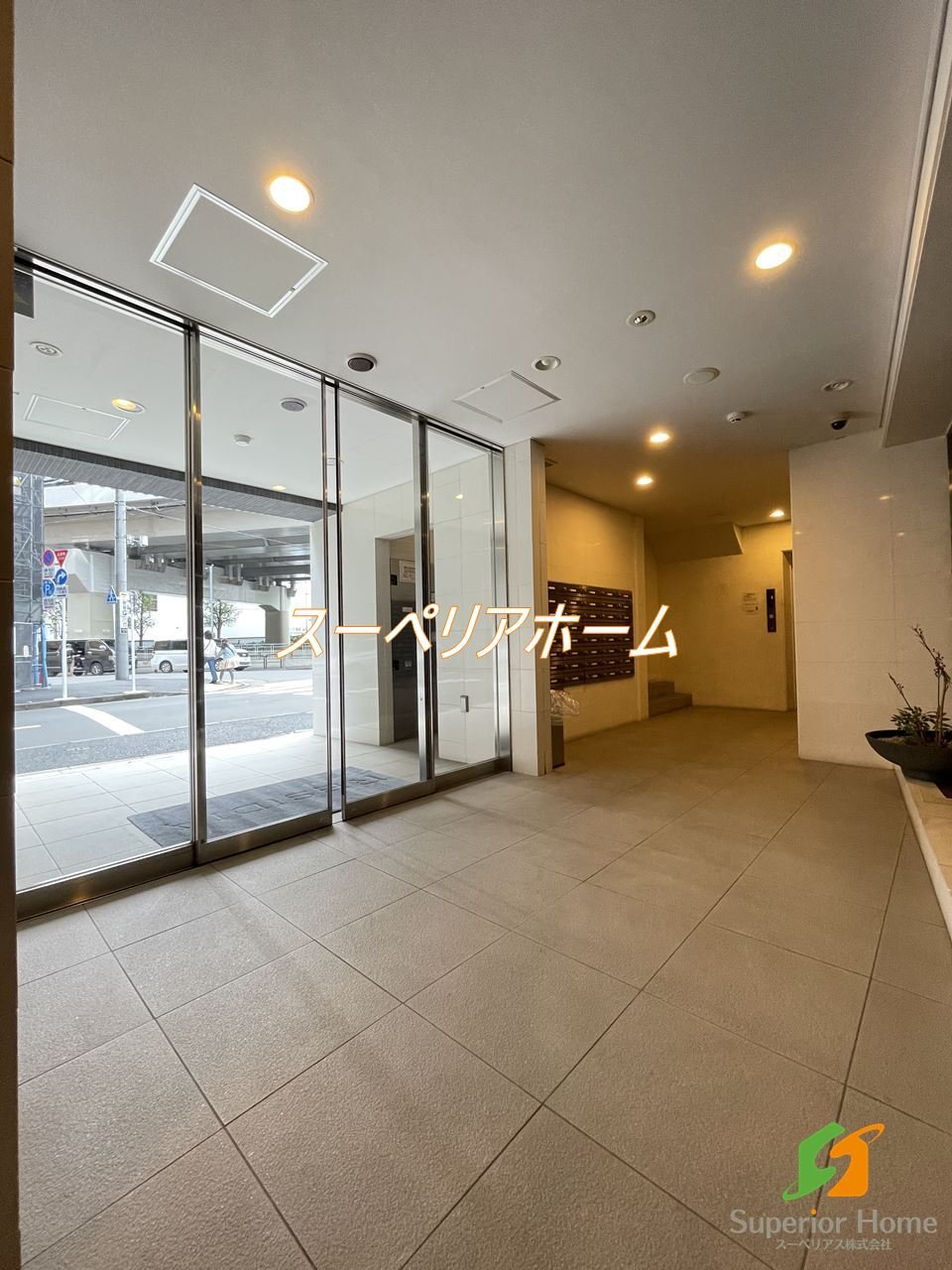 建物エントランス