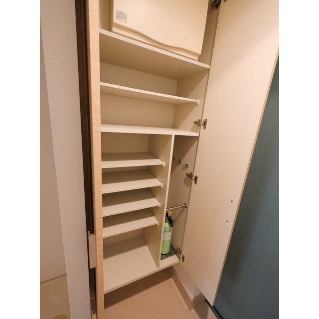 収納