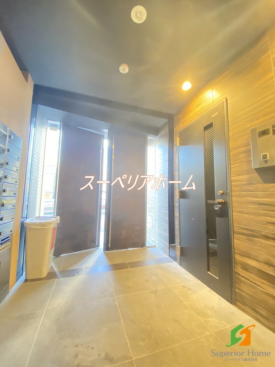 建物エントランス