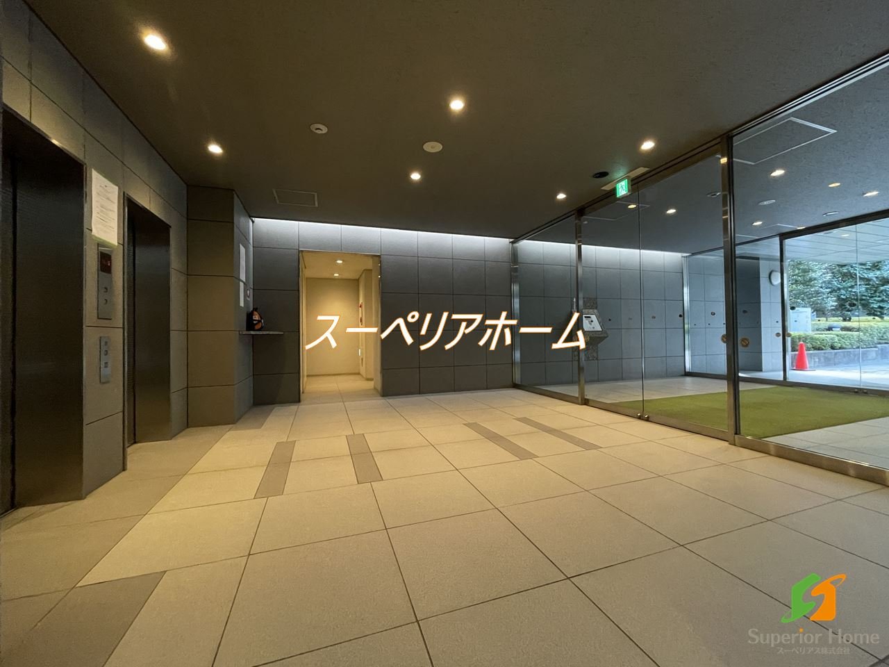 建物エントランス