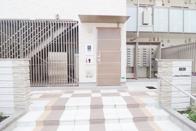 建物エントランス