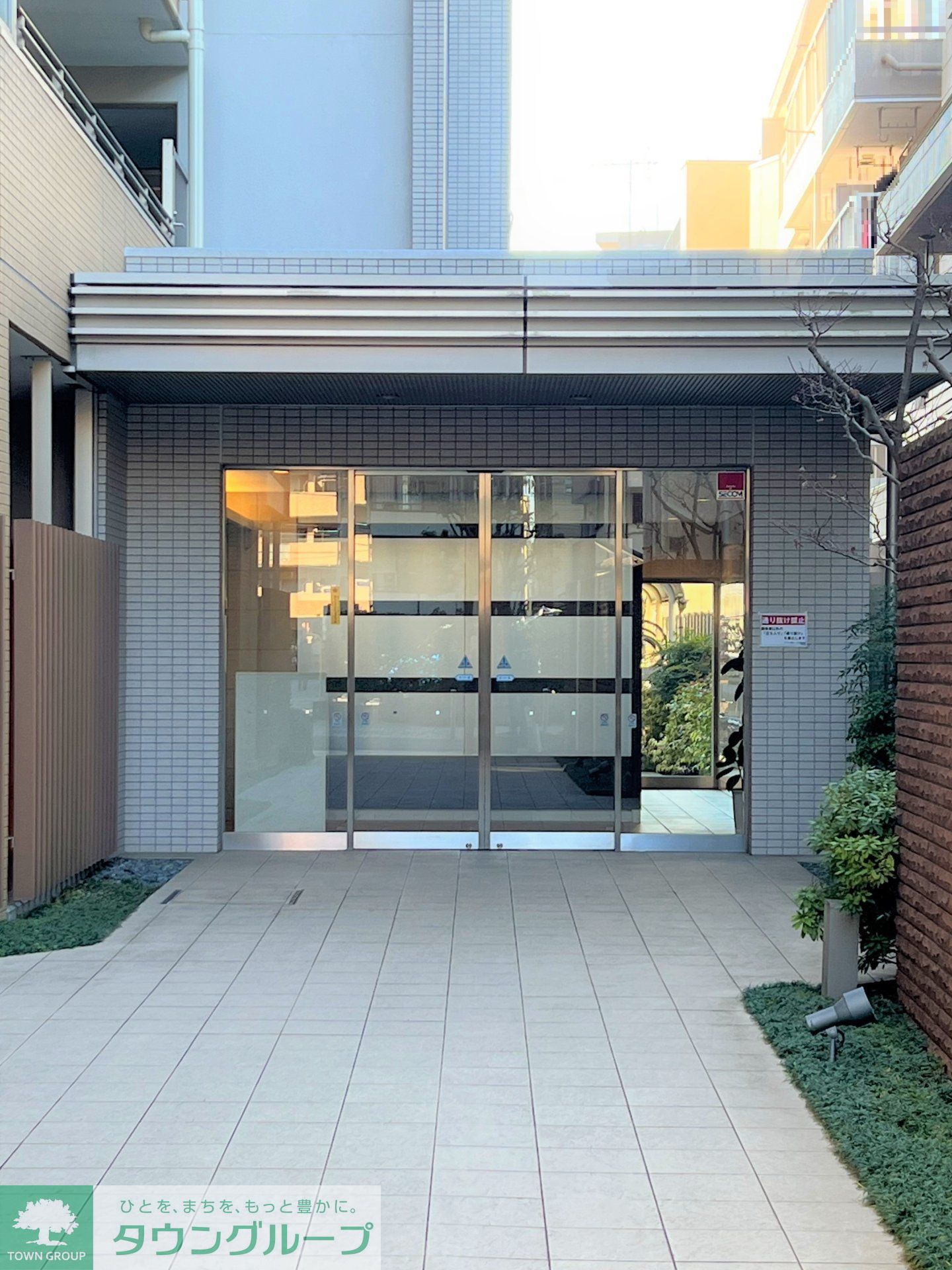 建物エントランス