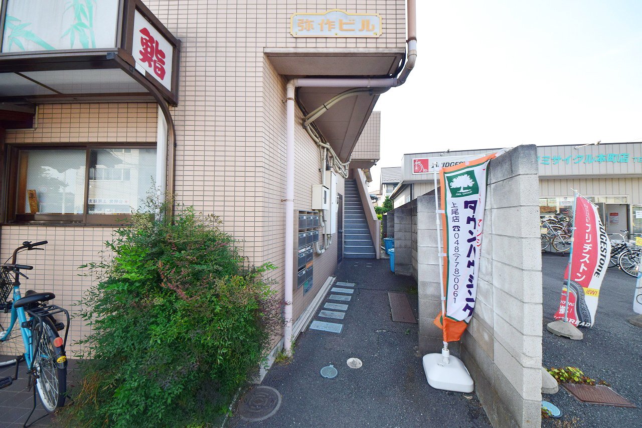 建物エントランス
