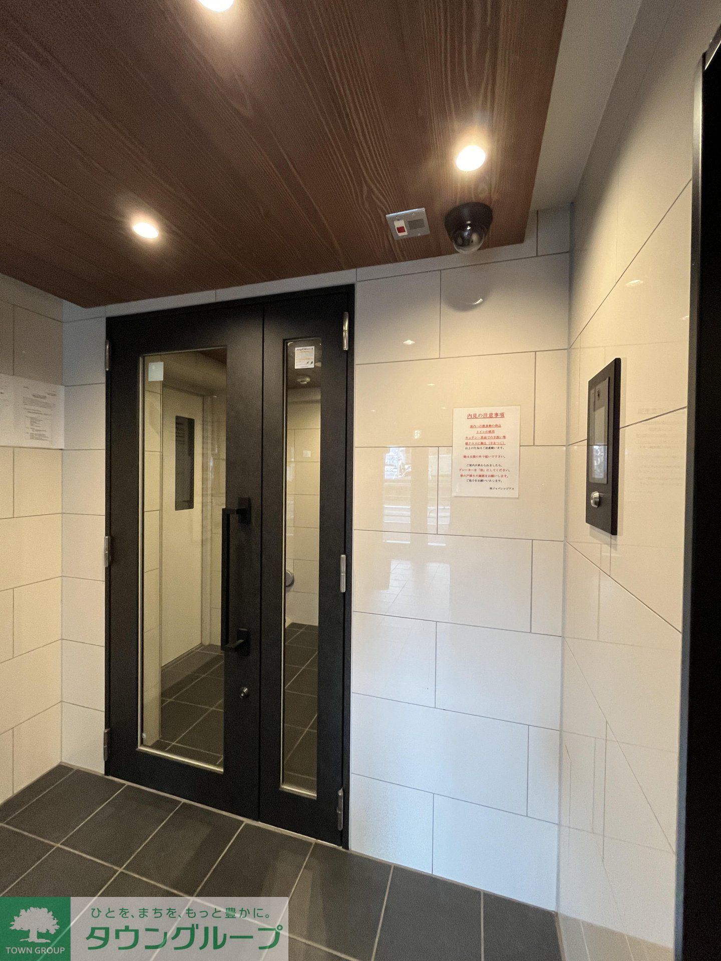 建物エントランス