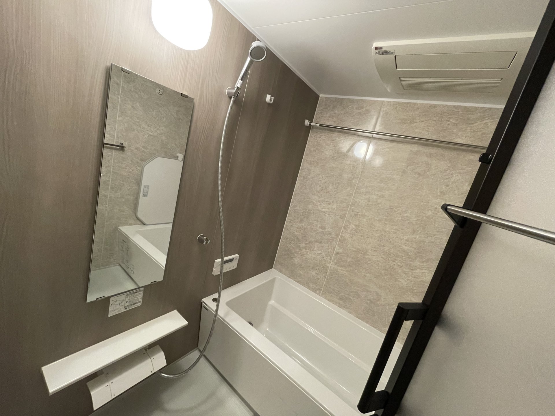 シャワールーム