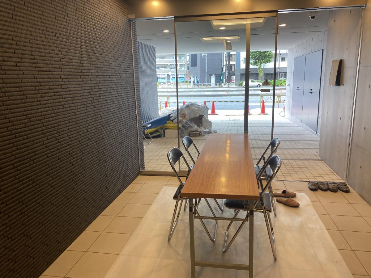建物エントランス