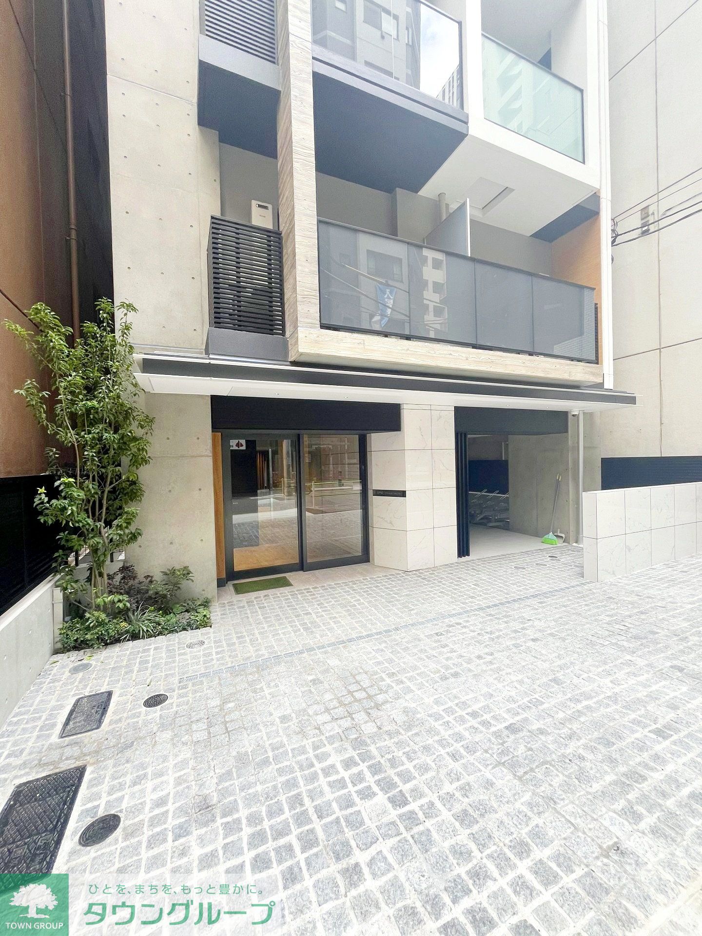 建物エントランス