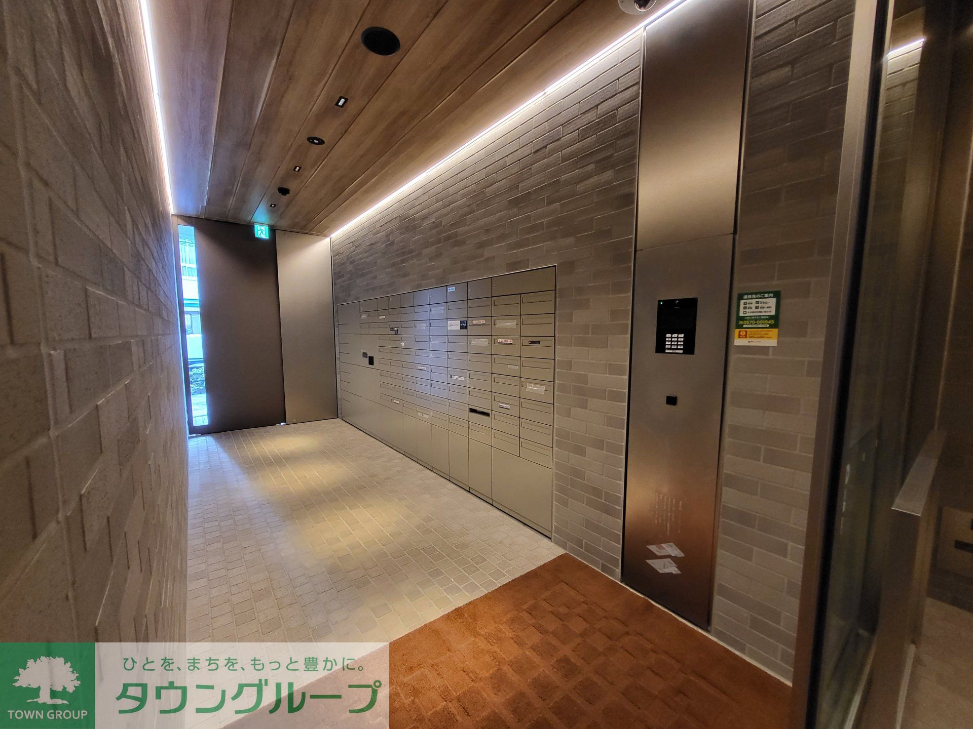 建物エントランス