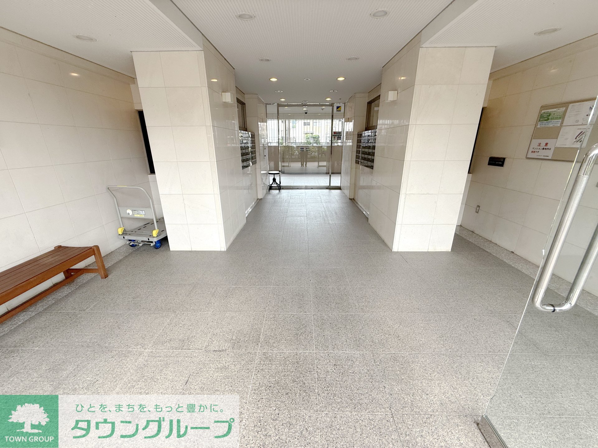 建物エントランス