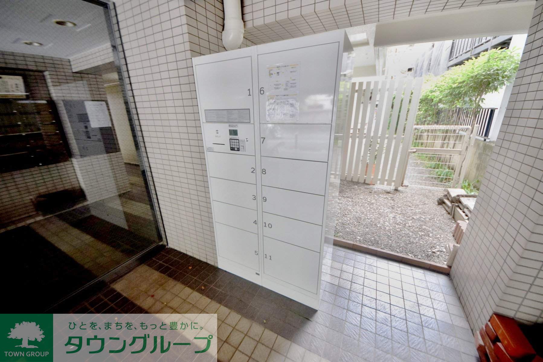 建物エントランス