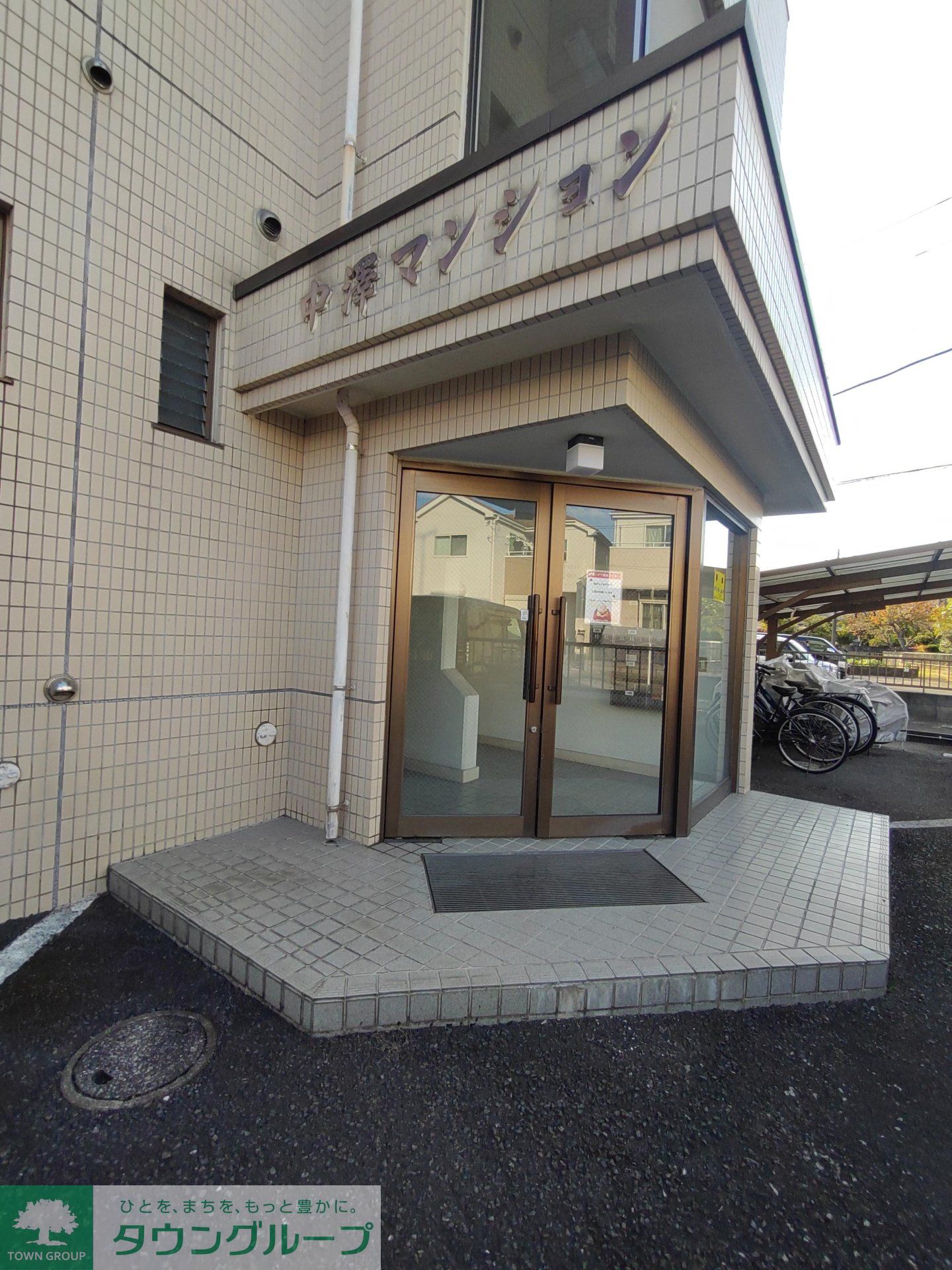 建物エントランス