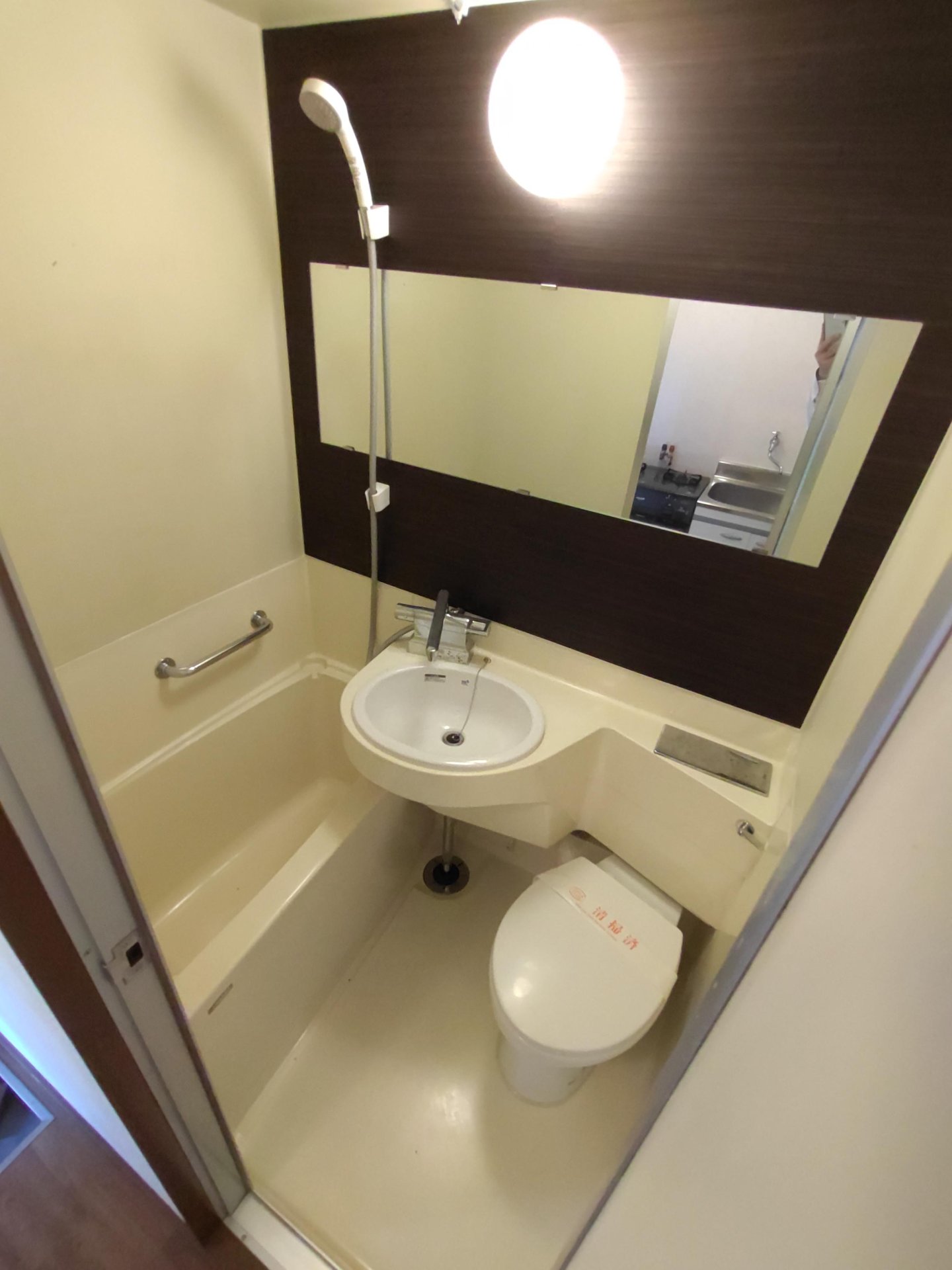 シャワールーム