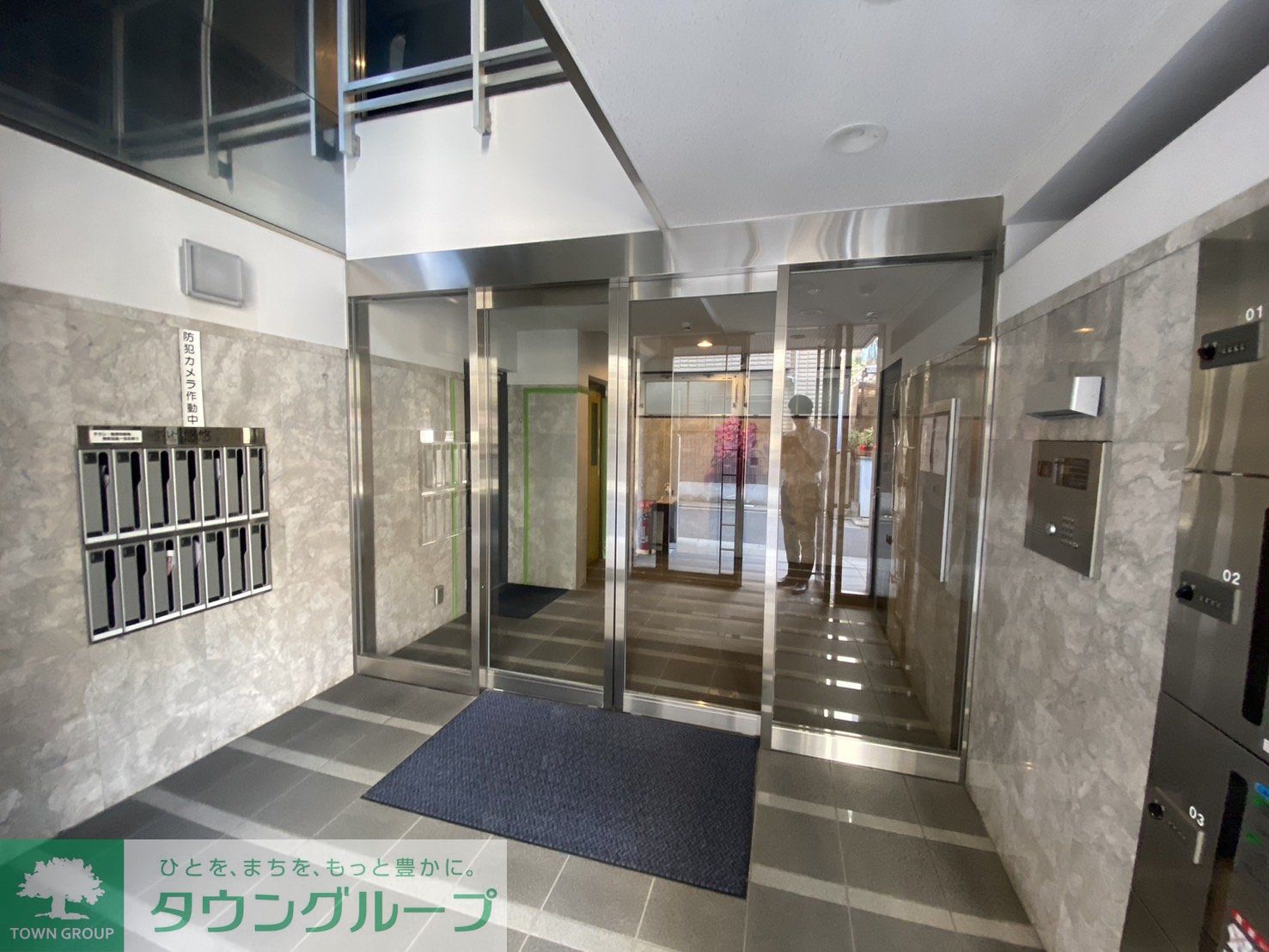建物エントランス