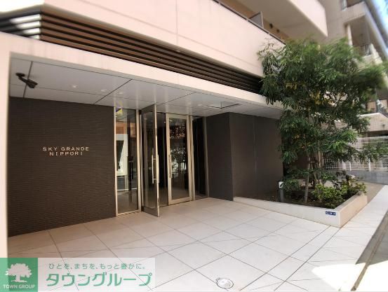 建物エントランス