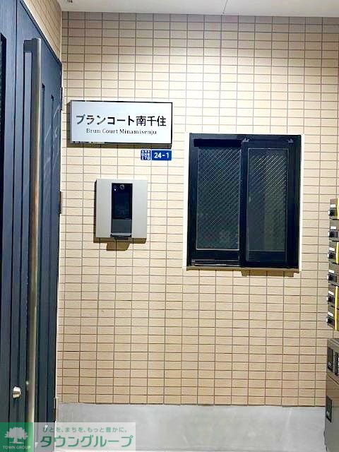 建物エントランス
