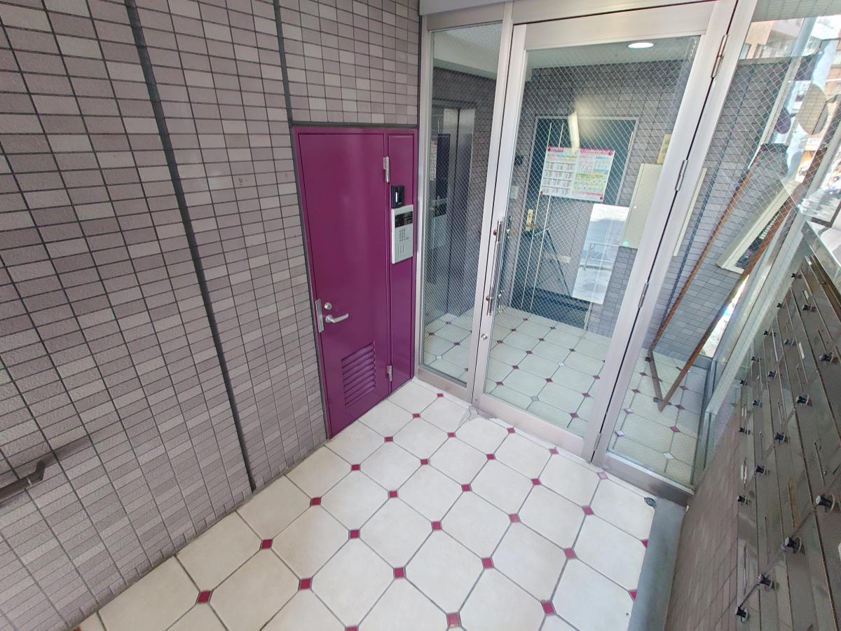 建物エントランス