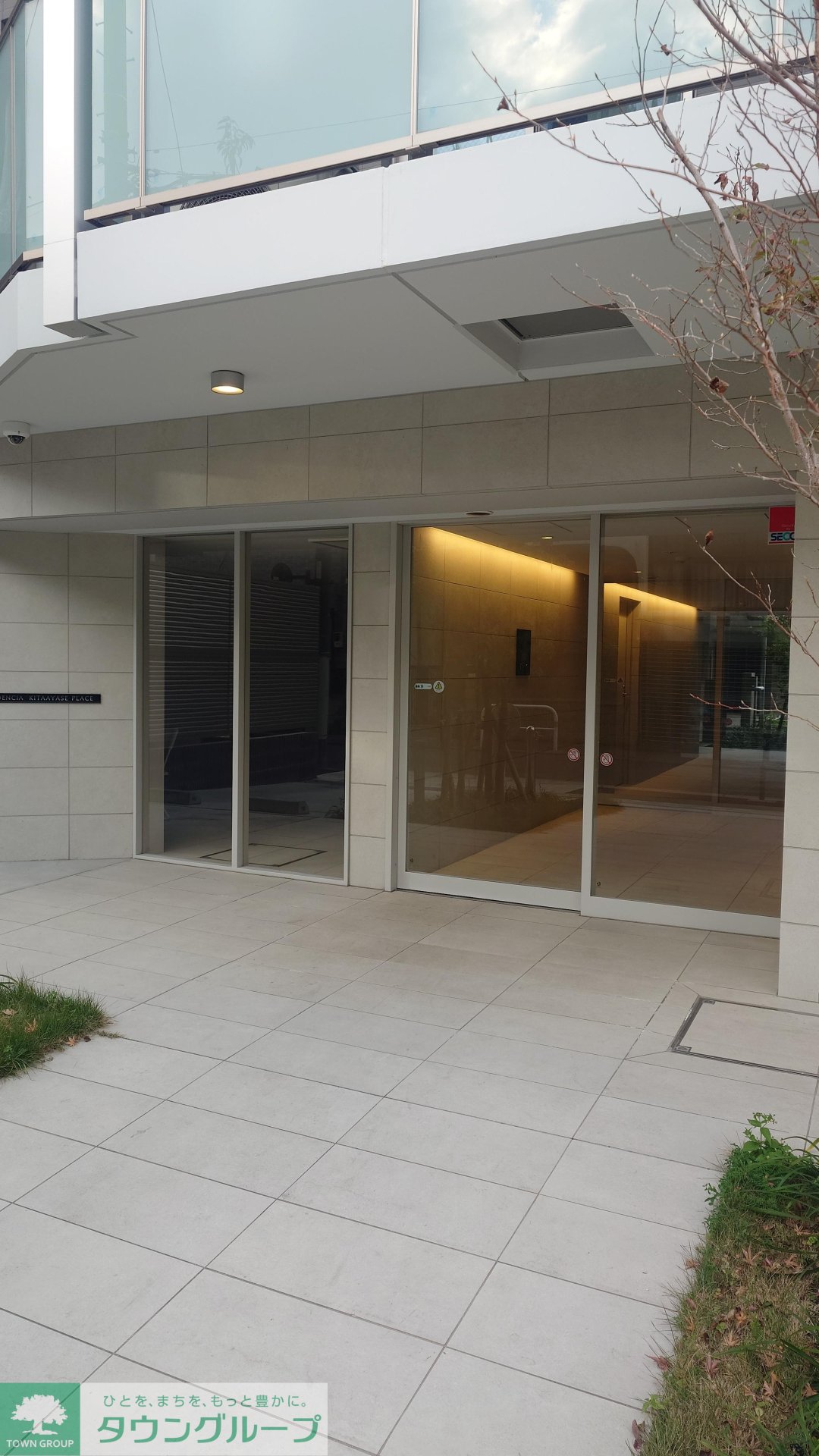 建物エントランス