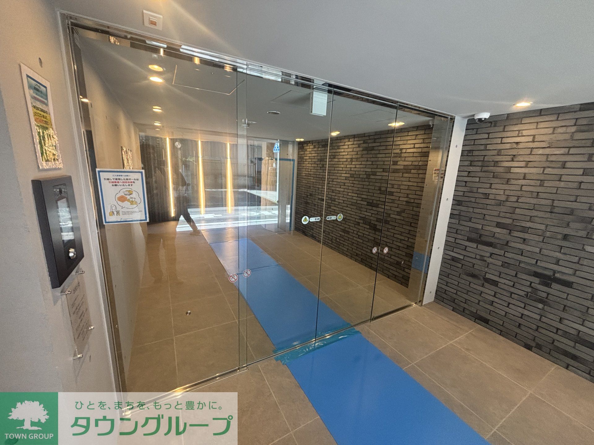 建物エントランス