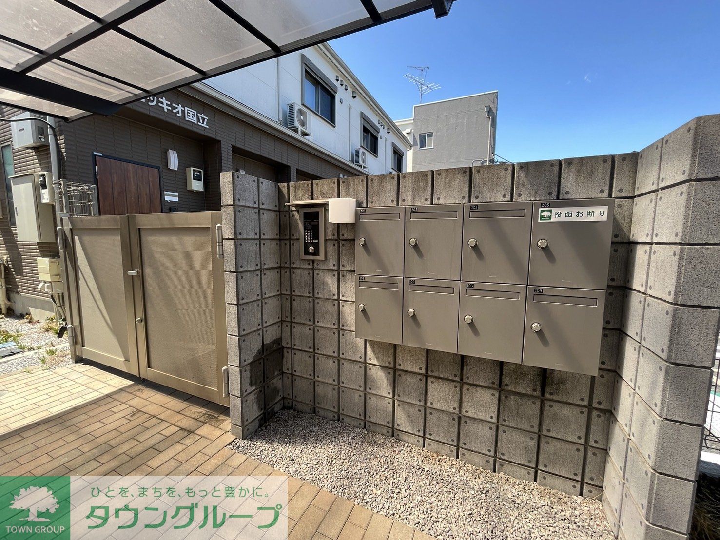 建物エントランス