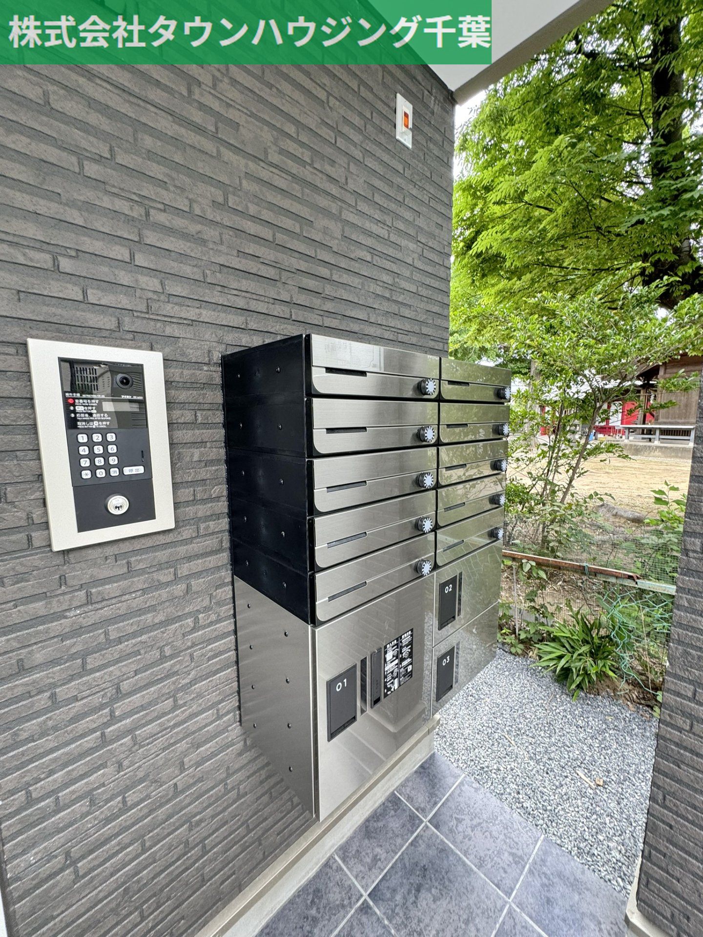 建物エントランス