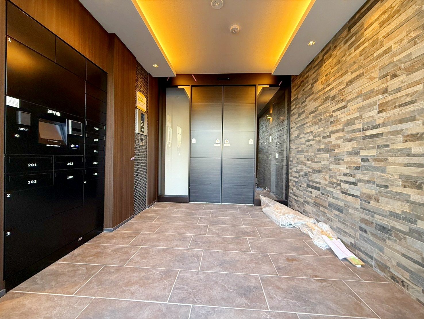 建物エントランス