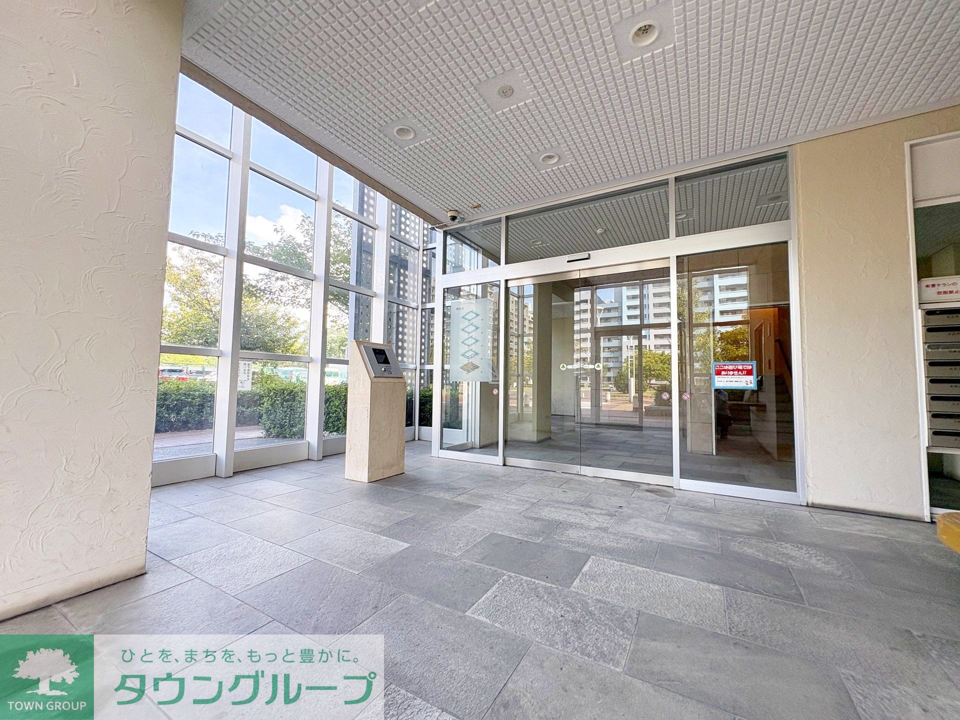 建物エントランス