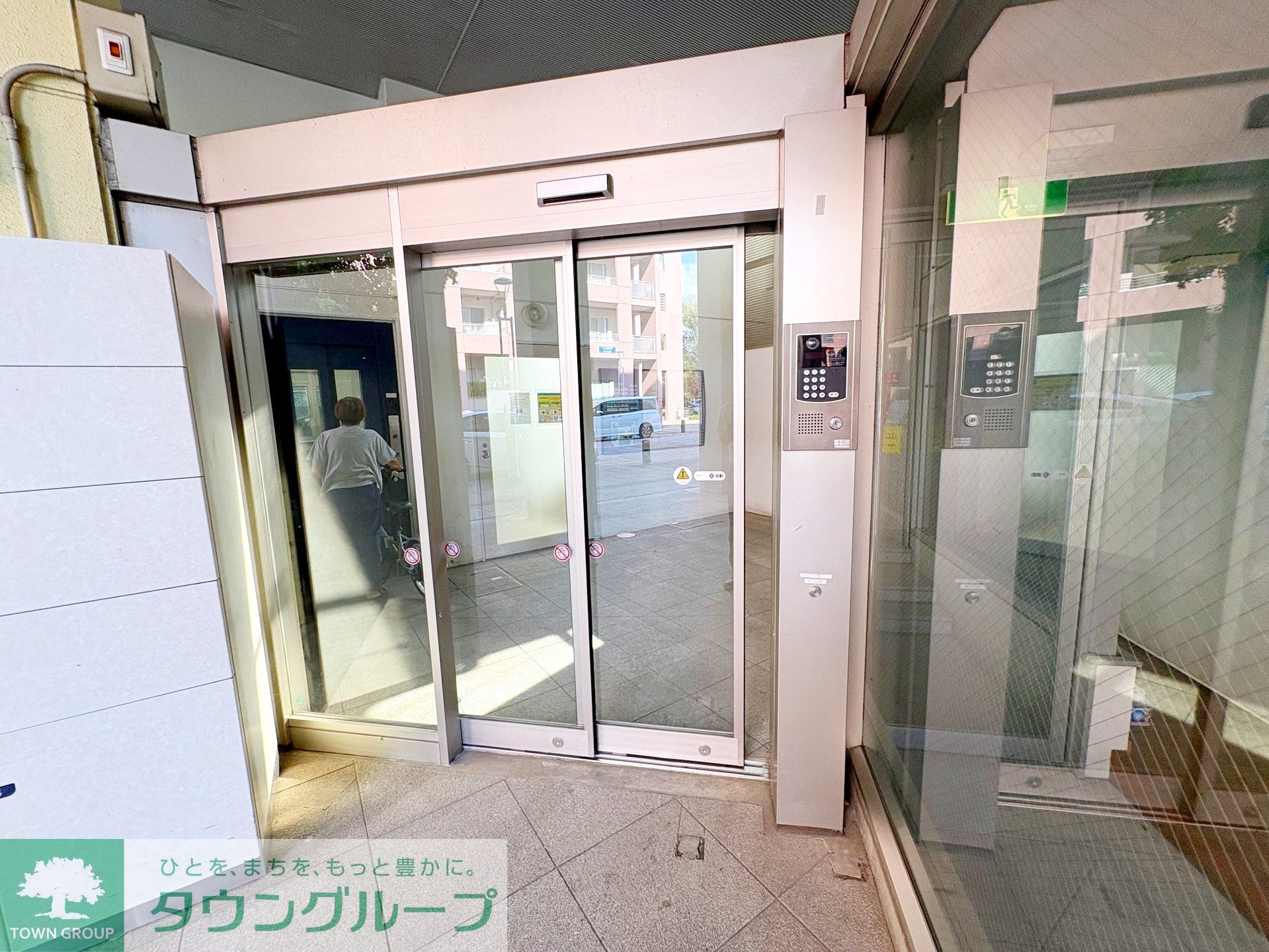建物エントランス