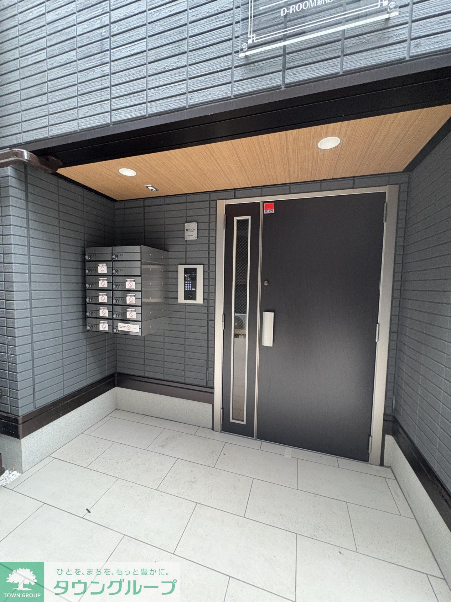 建物エントランス