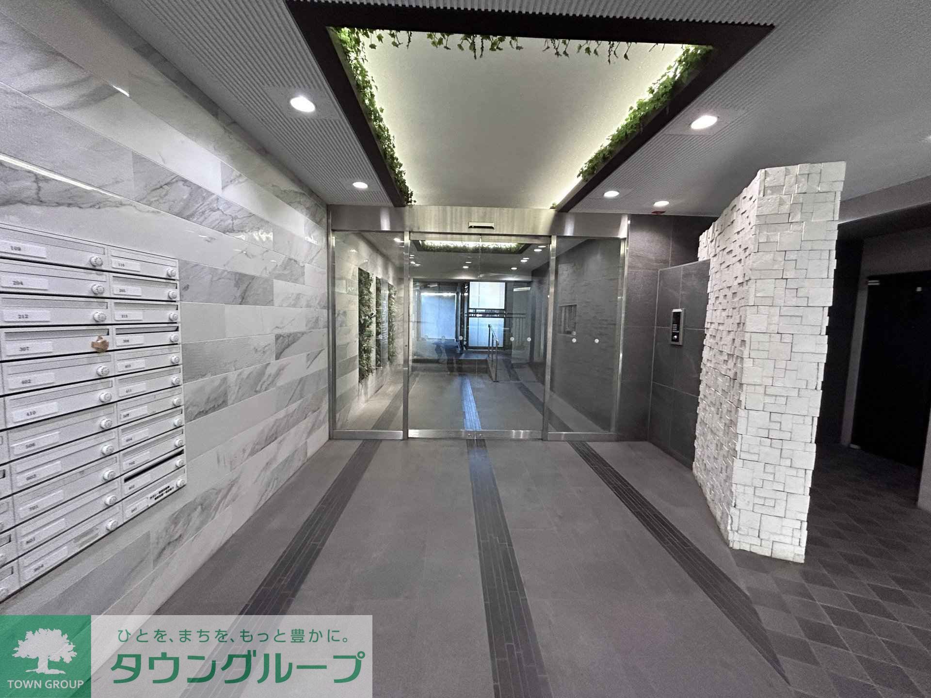 建物エントランス