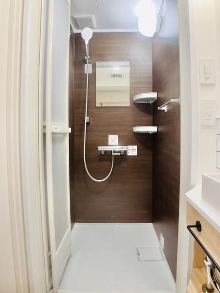 シャワールーム