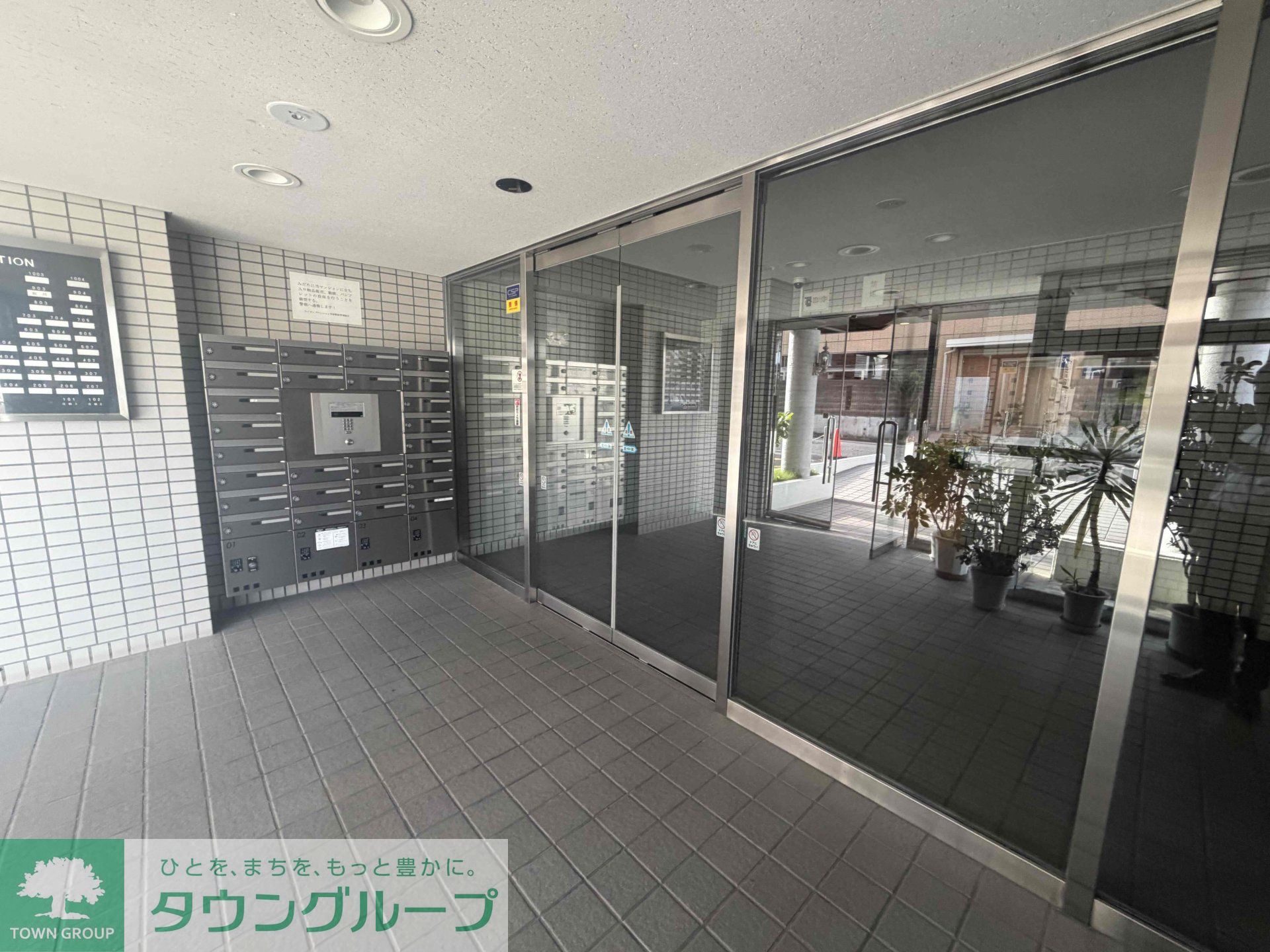 建物エントランス