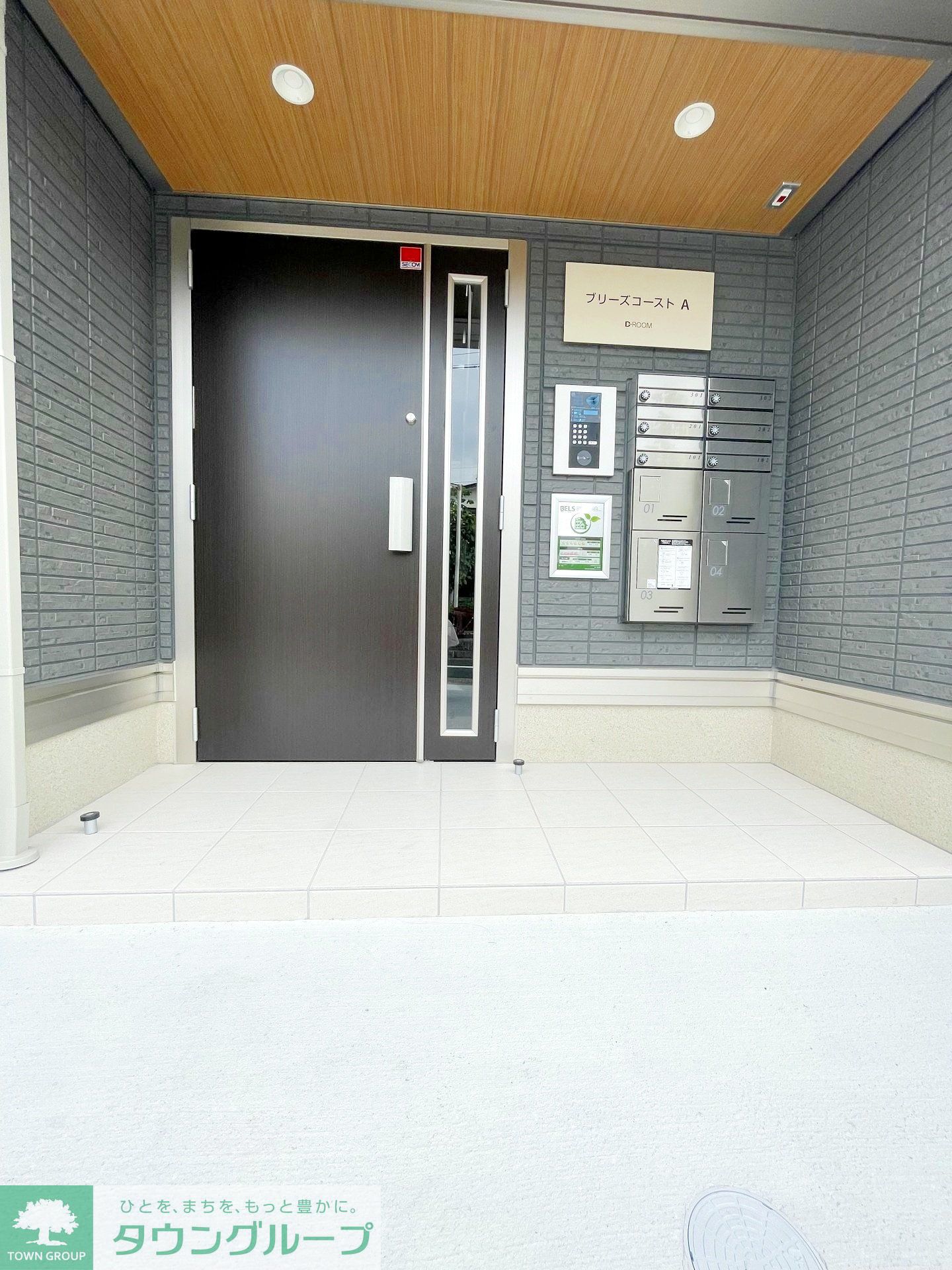 建物エントランス