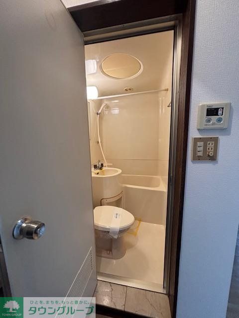 シャワールーム