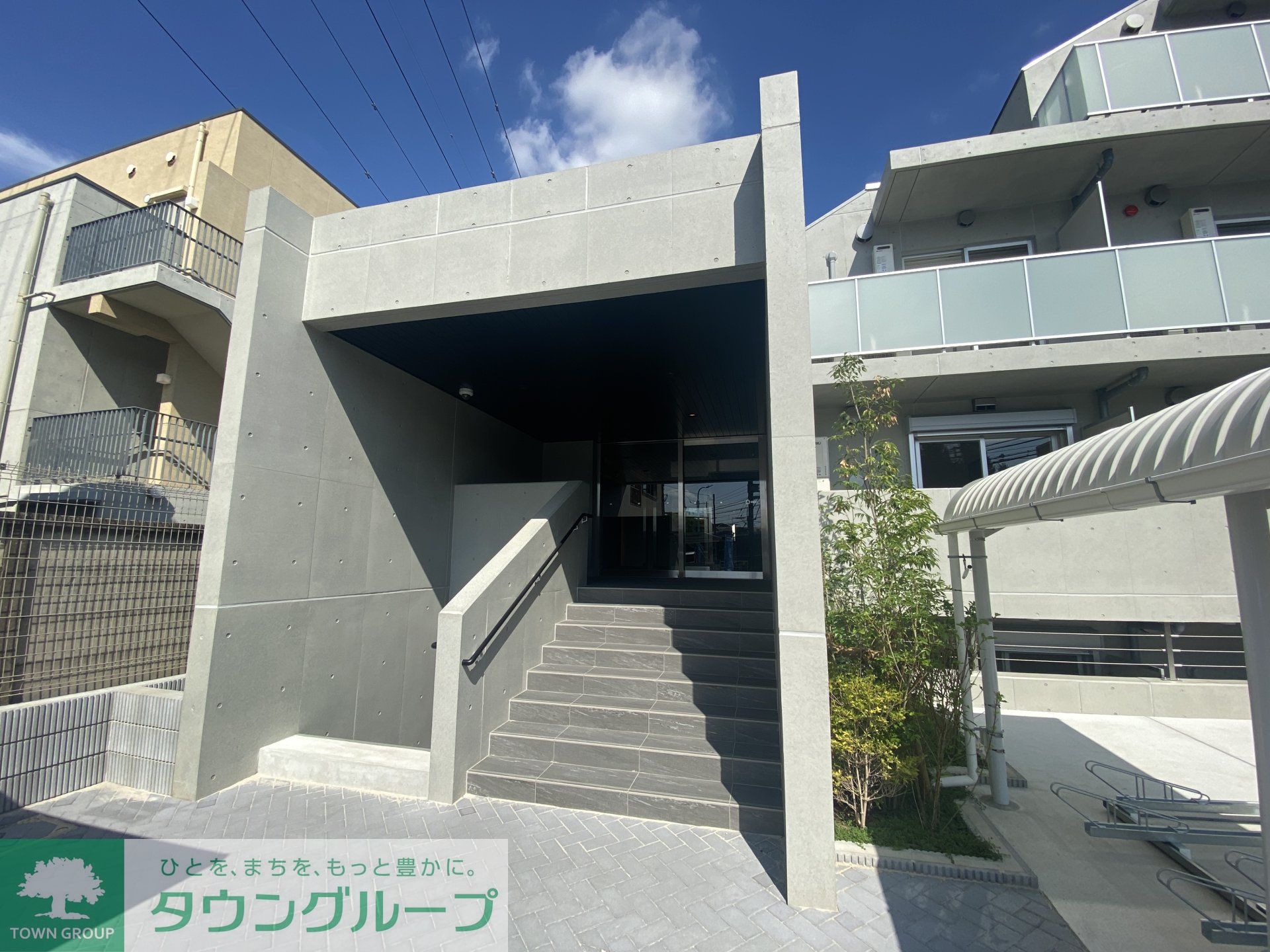 建物エントランス