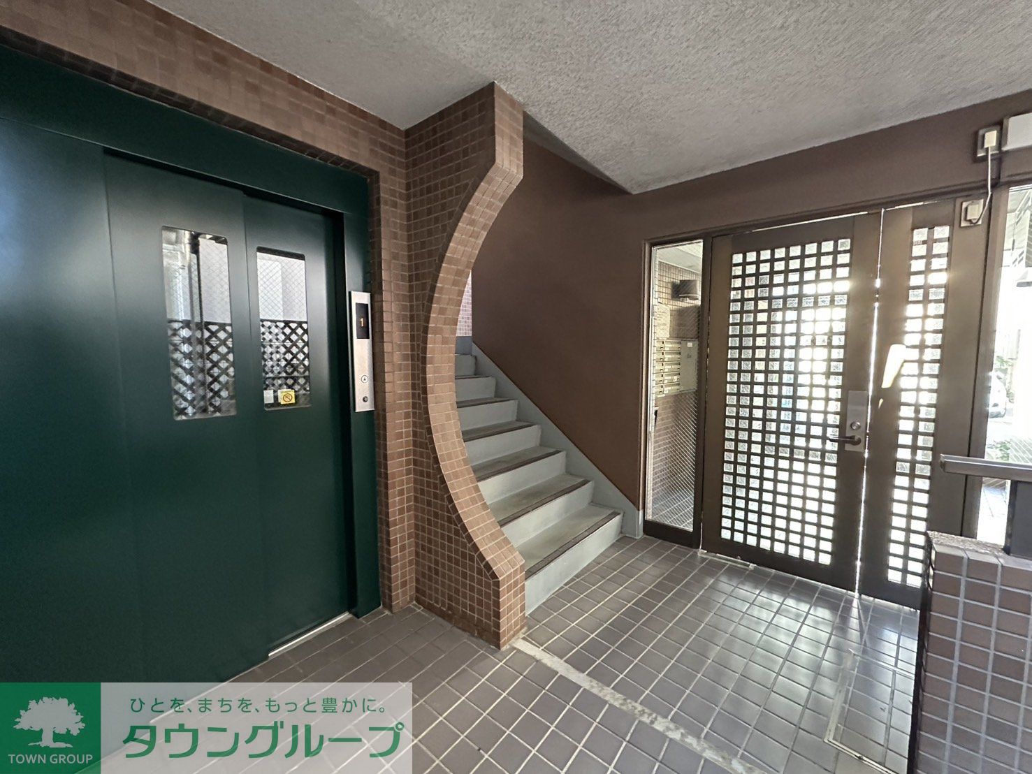 建物エントランス