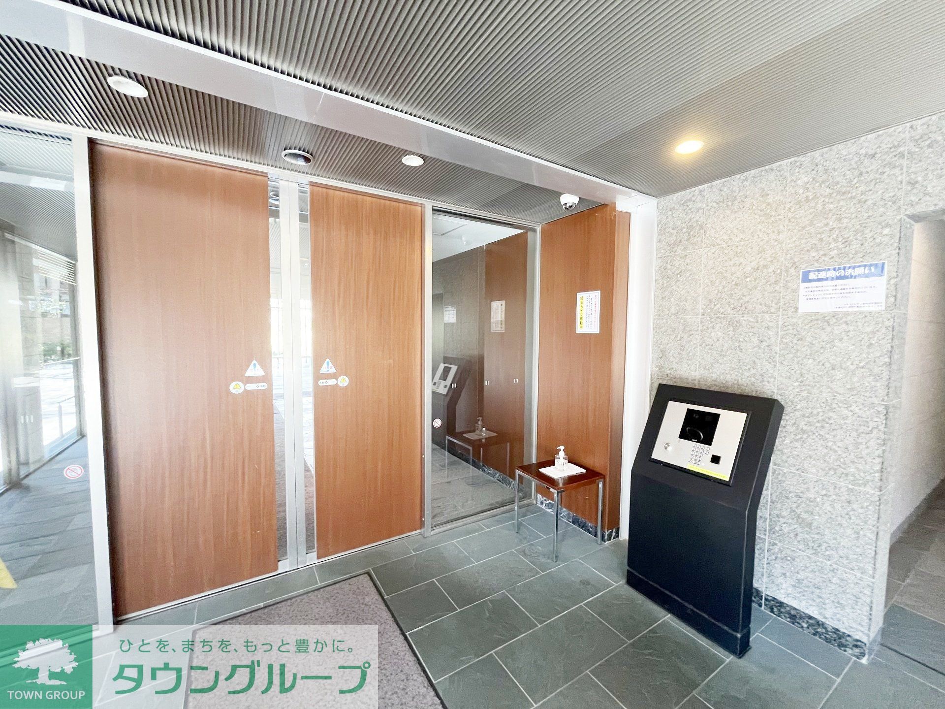 建物エントランス