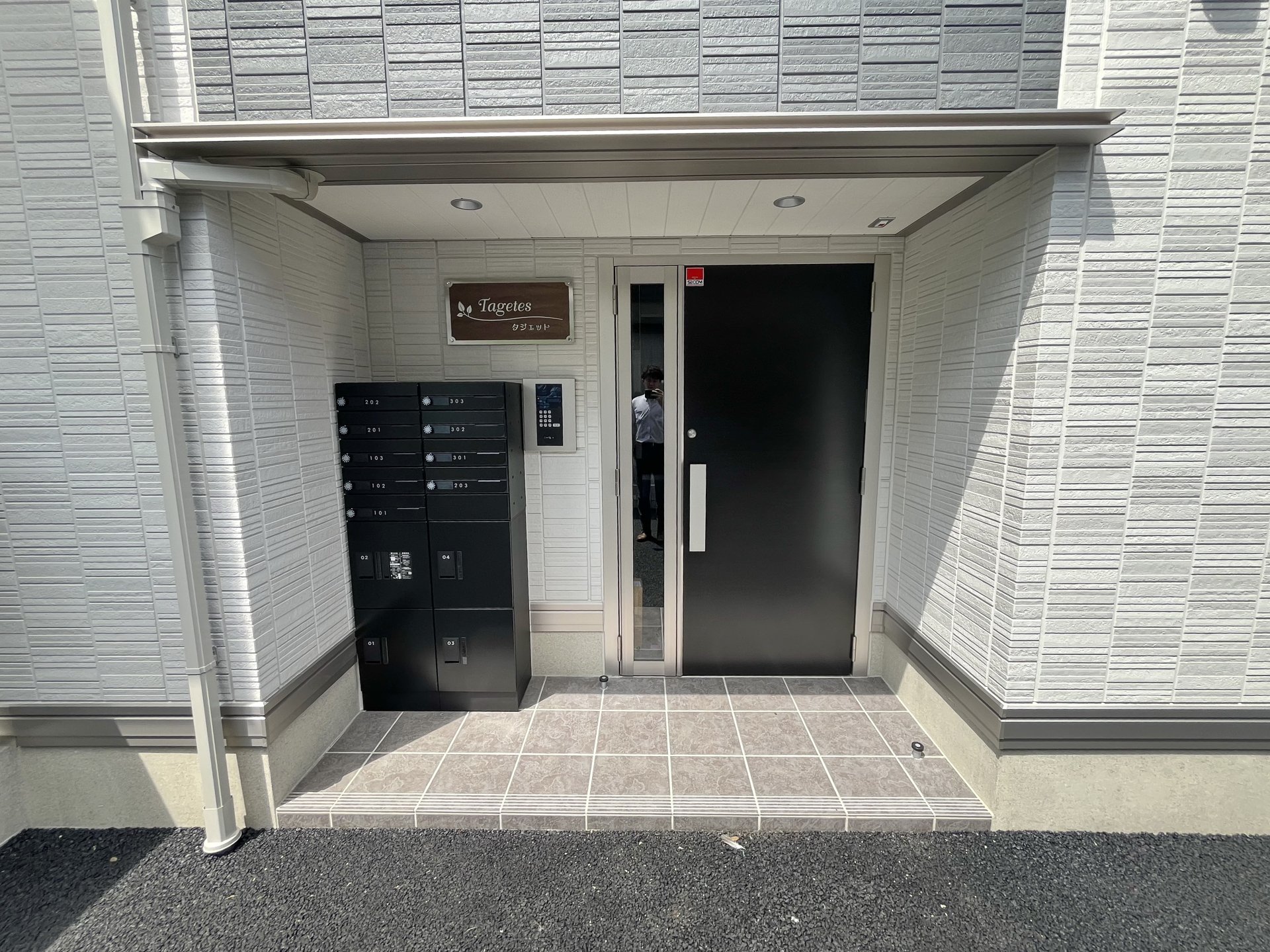 建物エントランス