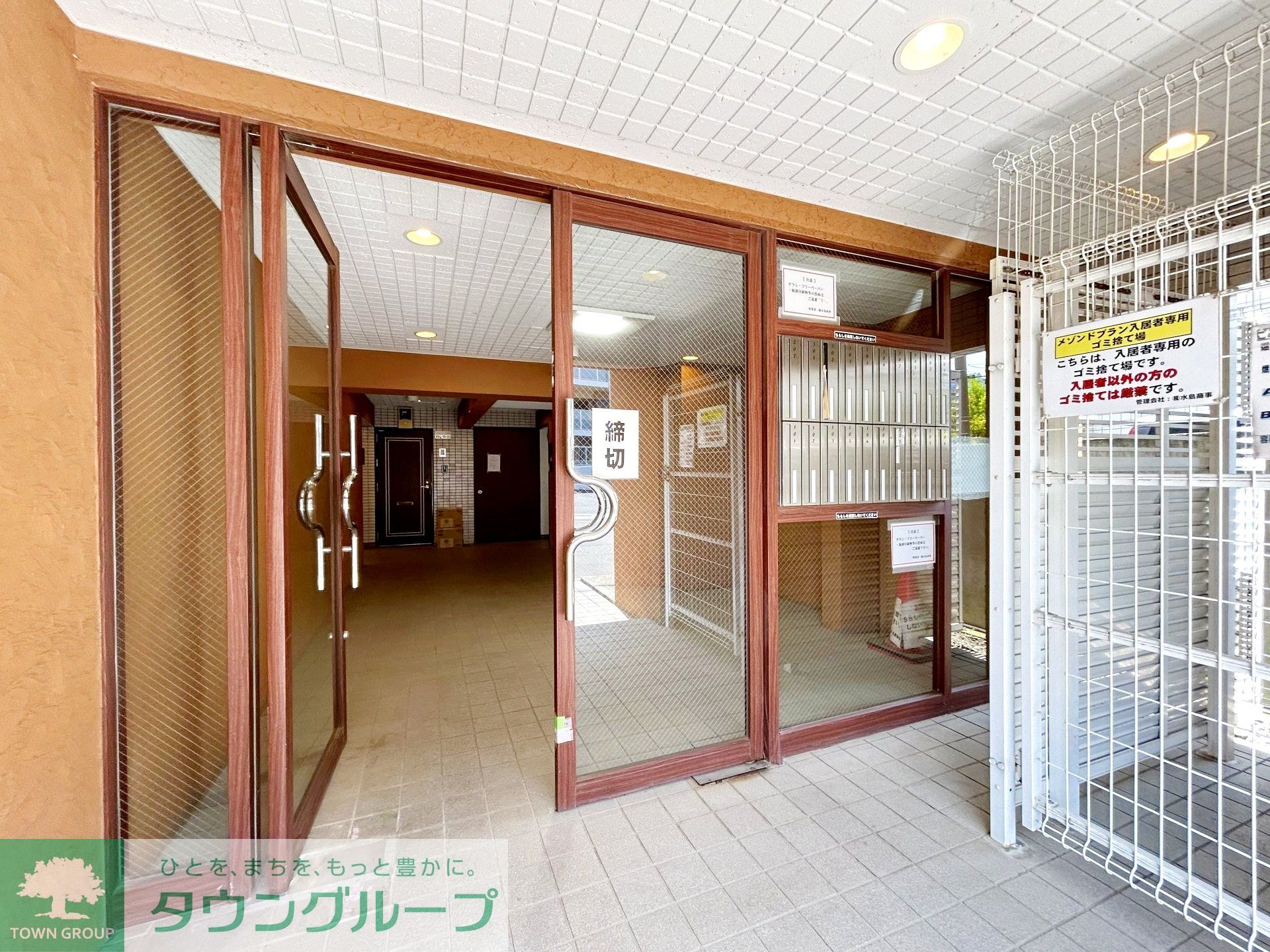 建物エントランス