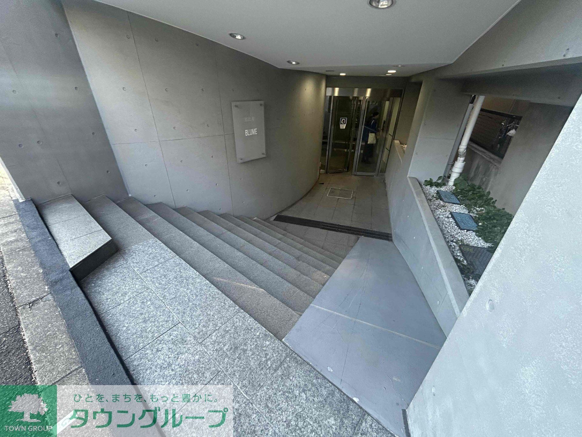 建物エントランス