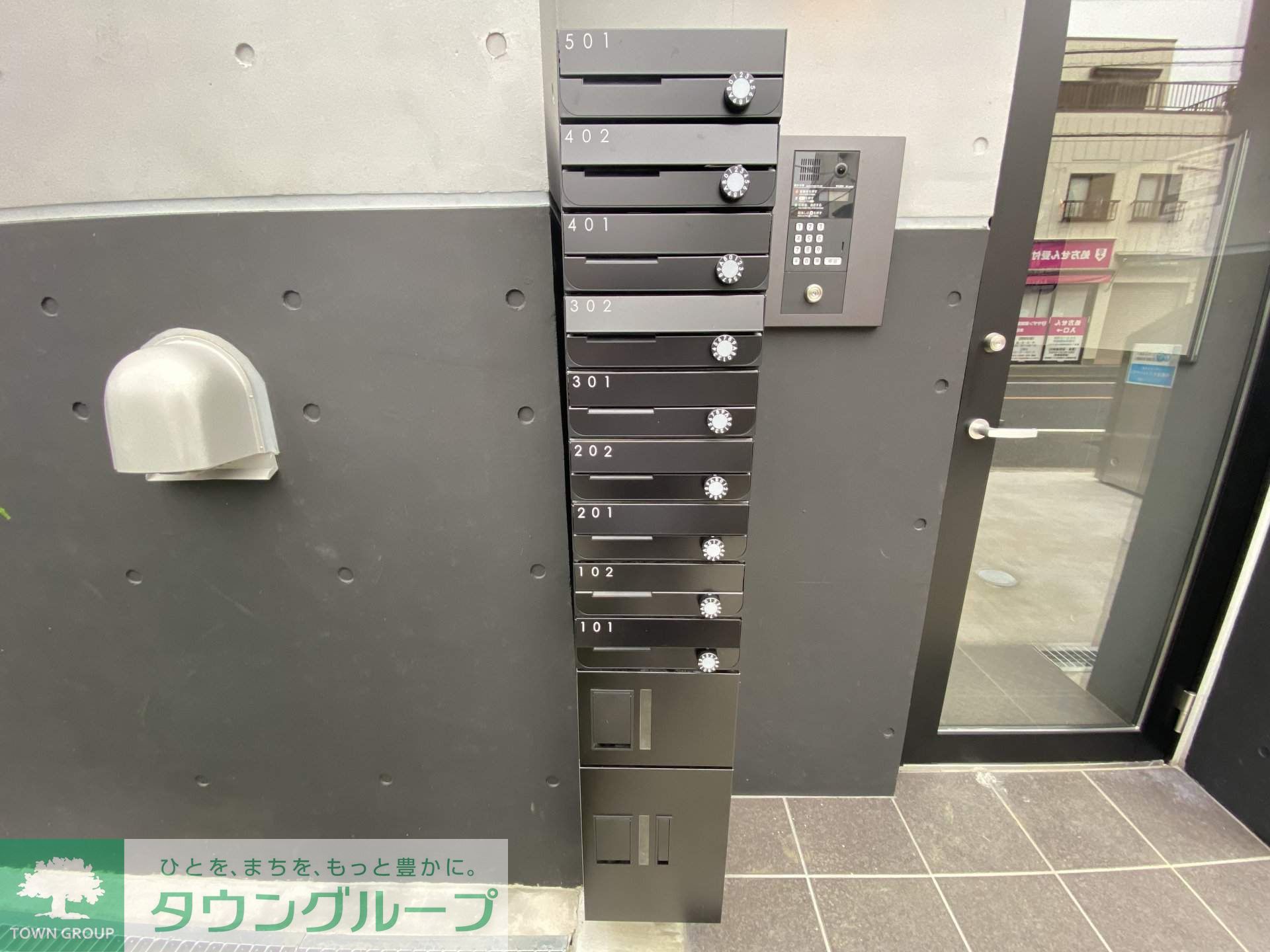 建物エントランス