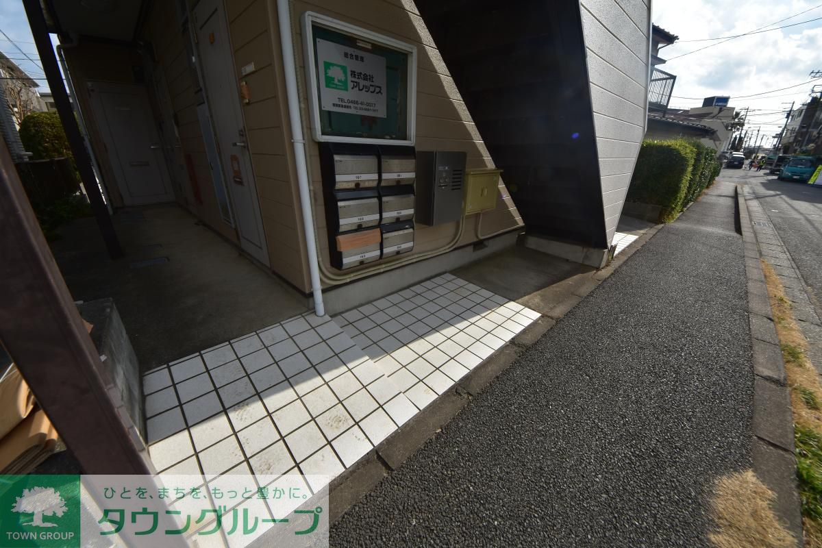 建物エントランス