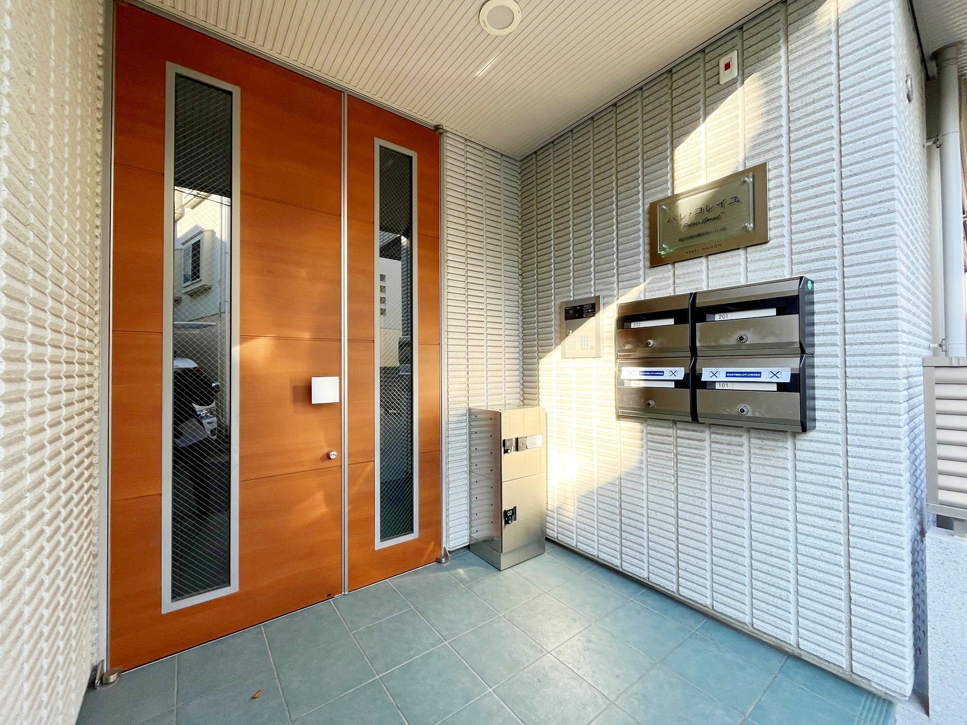 建物エントランス