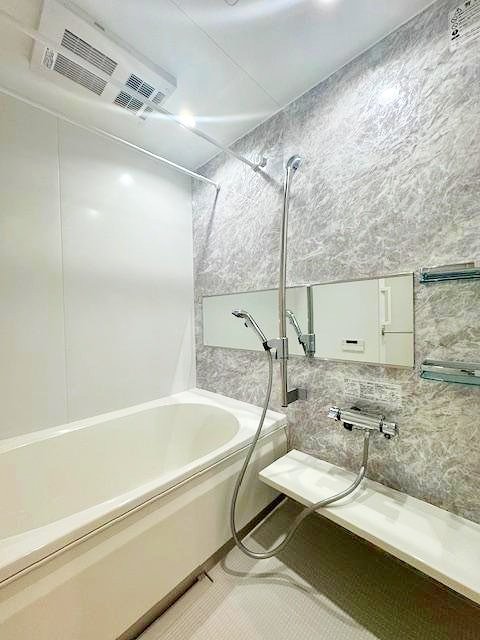 シャワールーム