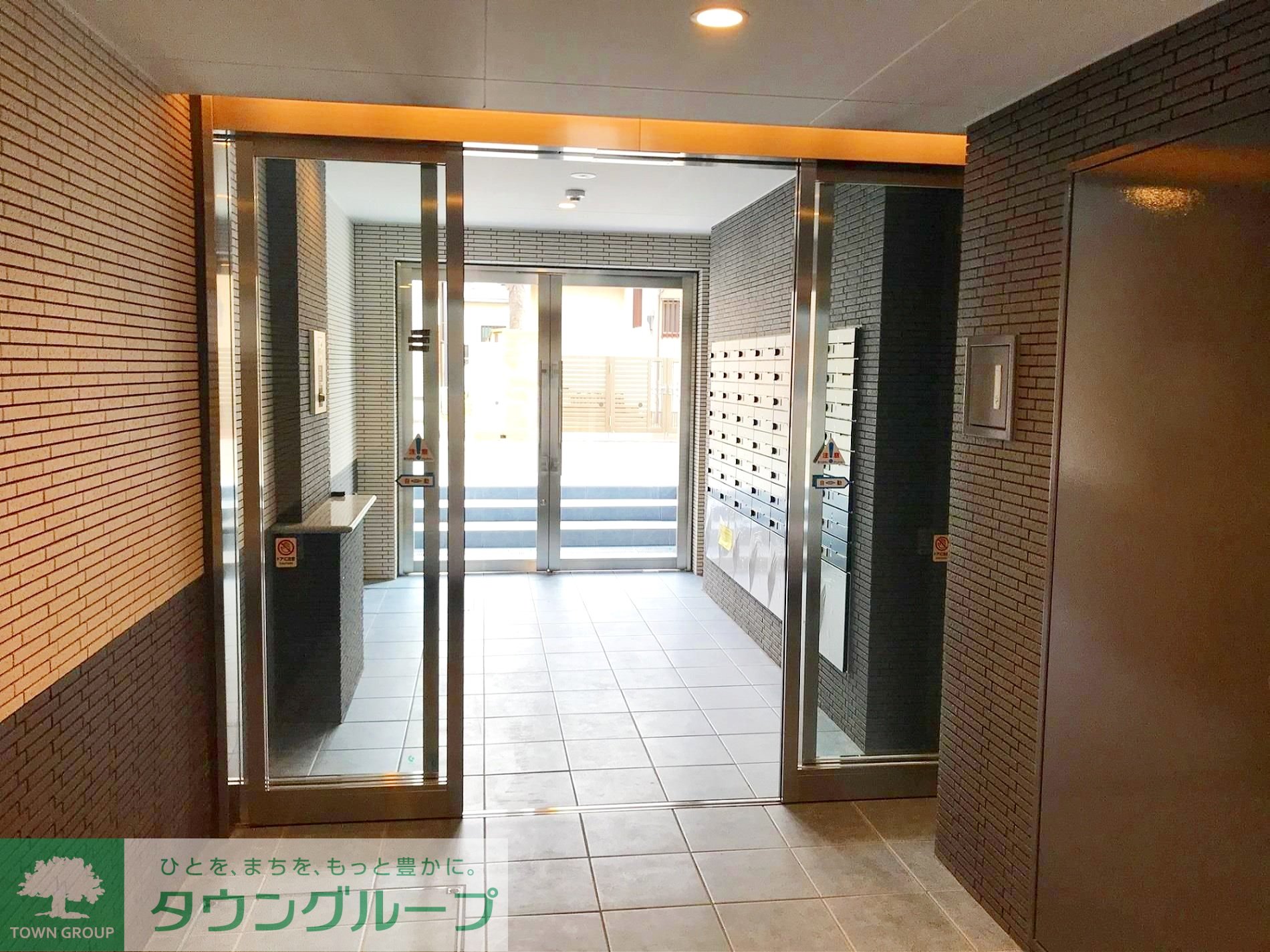 建物エントランス