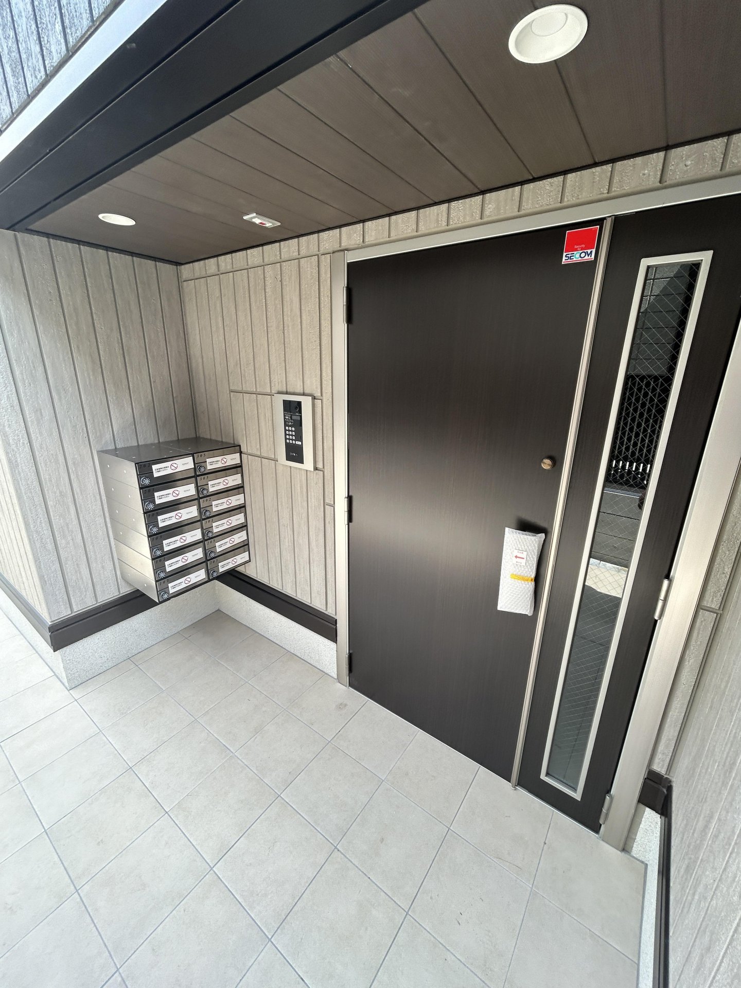 建物エントランス