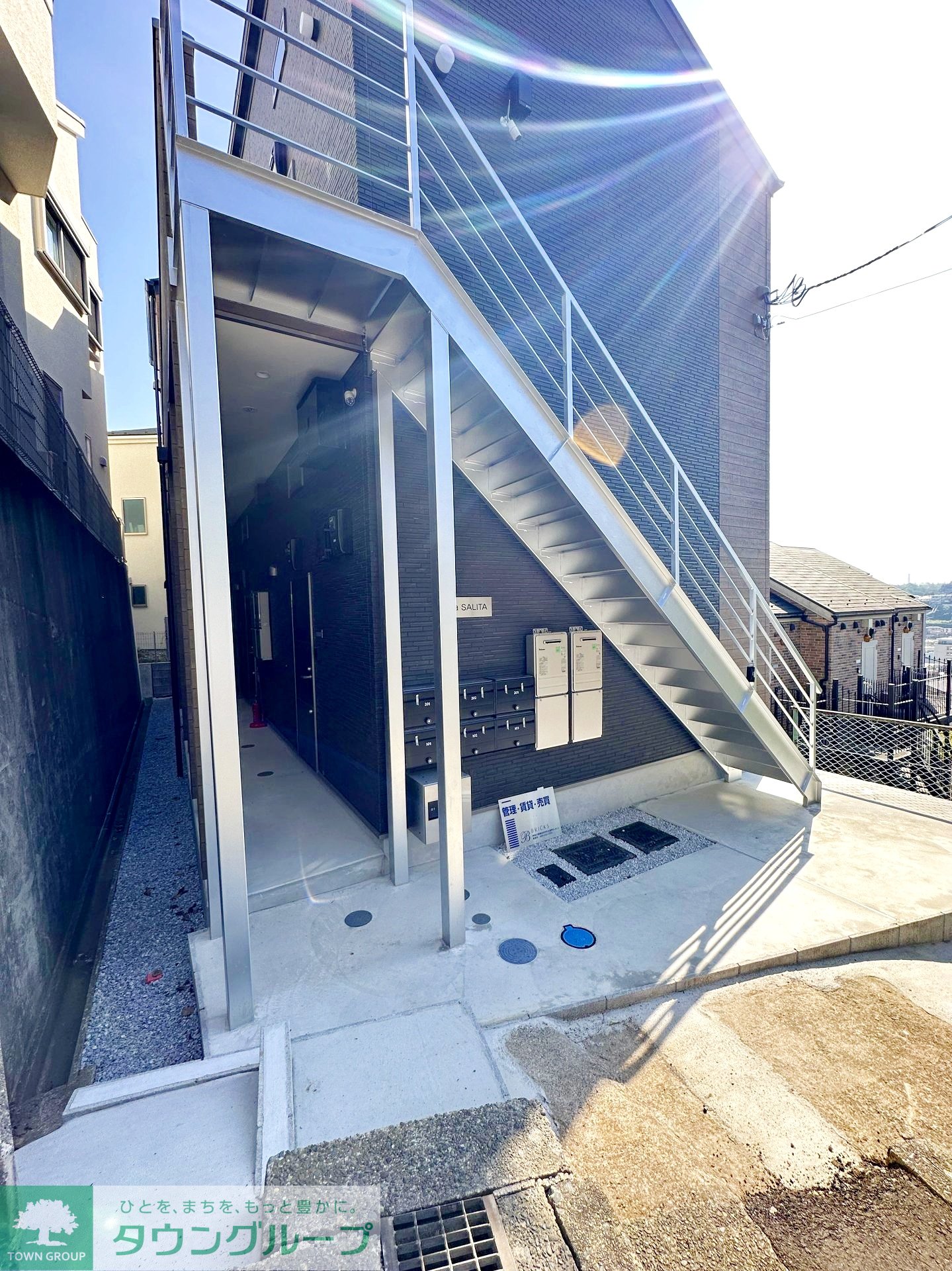 建物エントランス